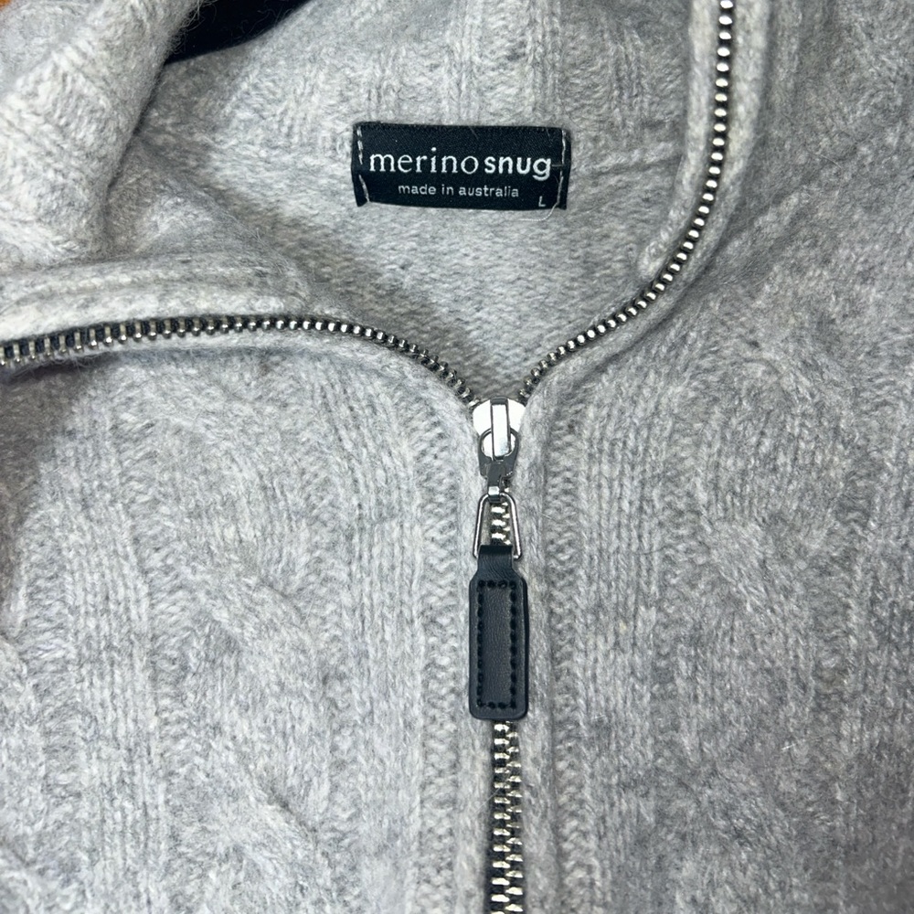 Merino Half Zip - Picture 3 of 3